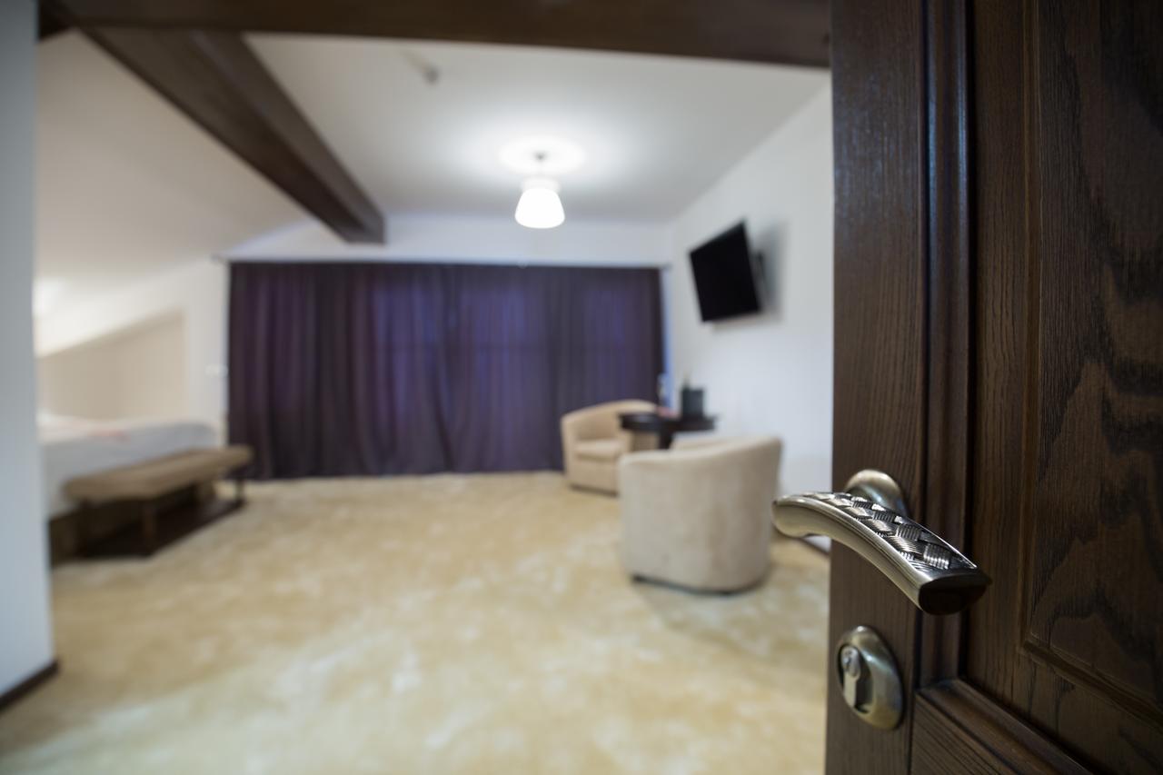 Bran Monte Crai Chalet Bagian luar foto
