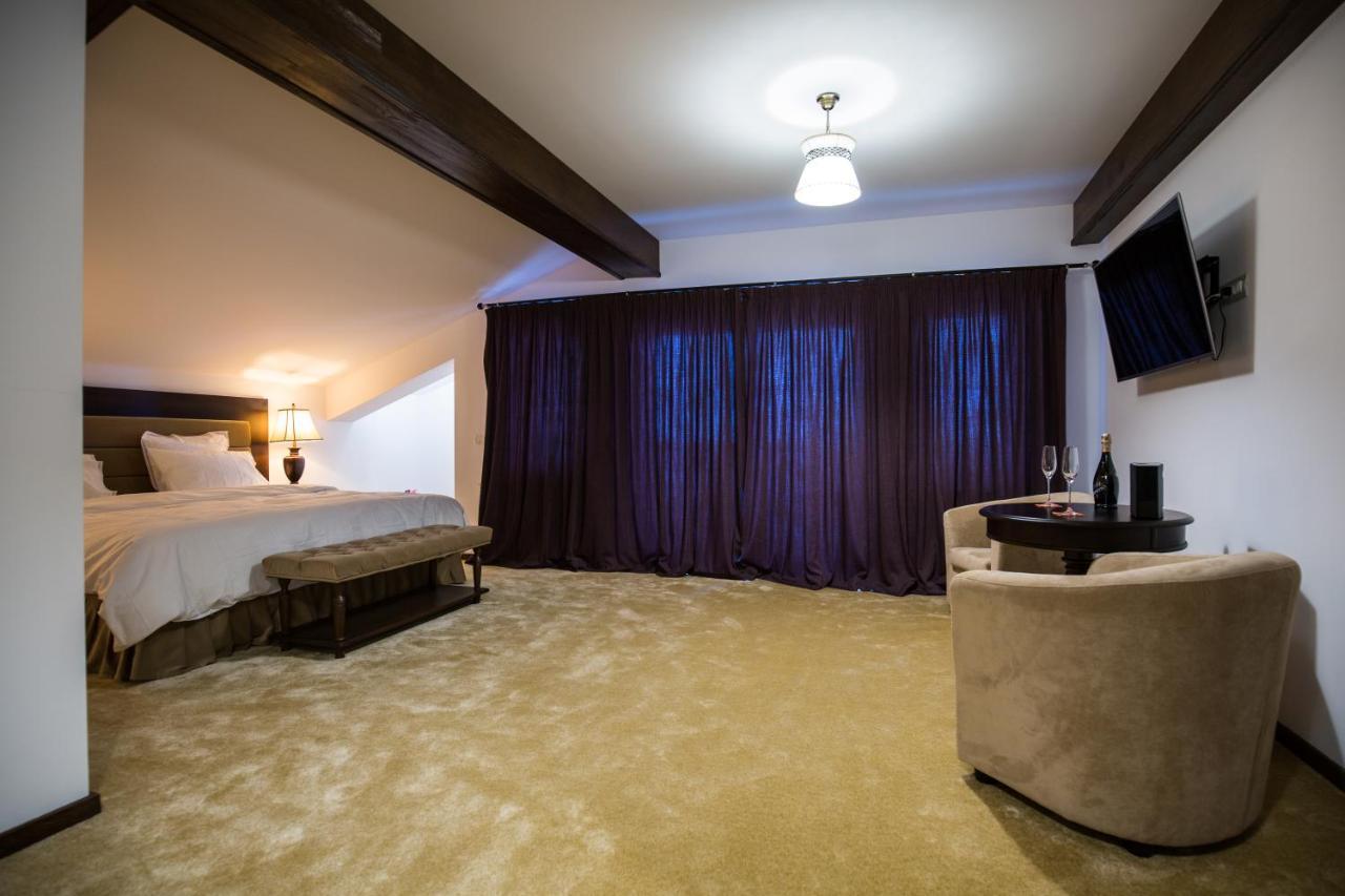 Bran Monte Crai Chalet Bagian luar foto